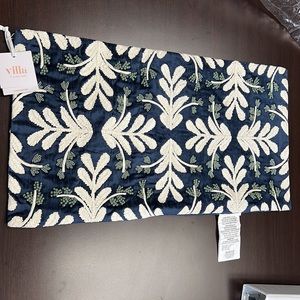 Villa Home Artisan Handmade pillowcase. Lined excellent quality. Beaded.